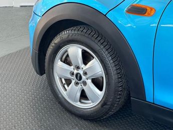 MINI HATCH 1.5 Cooper Hatchback 5dr Petrol Manual Euro 6 (s/s) (136 ps)