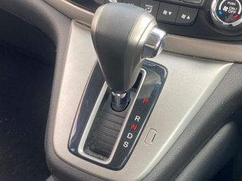 HONDA CR-V 2.0 i-VTEC SE SUV 5dr Petrol Auto 4WD Euro 5 (155 ps)