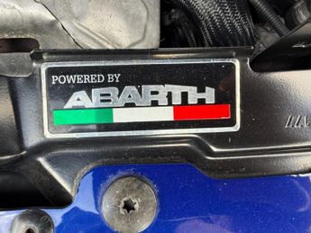 ABARTH 595 HATCHBACK 1.4 595 COMPETIZIONE MTA 3d 177 BHP