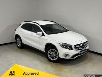 MERCEDES-BENZ GLA 1.6 GLA200 SE SUV 5dr Petrol Manual Euro 6 (s/s) (156 ps)