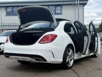 MERCEDES-BENZ C-CLASS 2.1 C220d AMG Line (Premium) Saloon 4dr Diesel G-Tronic+ 4MATIC 