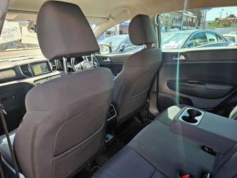 KIA SPORTAGE 1.6 GDi 2 SUV 5dr Petrol Manual Euro 6 (s/s) (130 bhp)