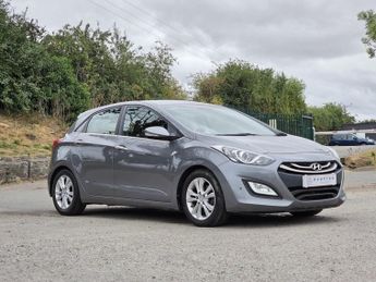 Hyundai I30 1.6 CRDi Blue Drive Style Nav Hatchback 5dr Diesel Manual Euro 5