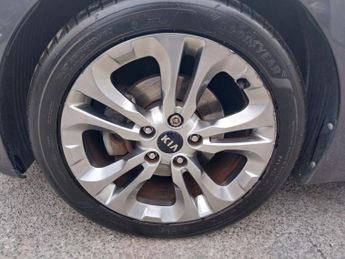 KIA CEED 1.6 GDI 4 TECH DCT
