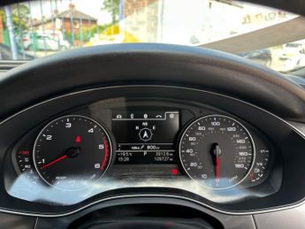 AUDI A6 AVANT 3.0 TDI V6 Black Edition Estate 5dr Diesel S Tronic quattro Euro