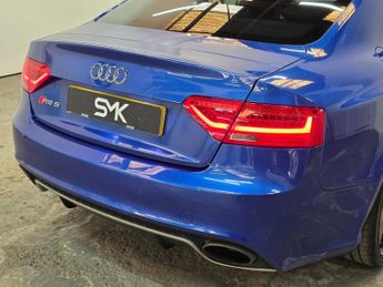 AUDI RS5 4.2 FSI V8 Limited Edition Coupe 2dr Petrol S Tronic quattro Eur