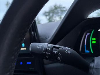 HYUNDAI IONIQ 38.3kWh Premium Hatchback 5dr Electric Auto (136 ps)