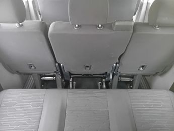 VOLKSWAGEN TRANSPORTER SHUTTLE 2.0 TDI SE Minibus 5dr Diesel DSG SWB Euro 6 (s/s) (150 ps).*NEW