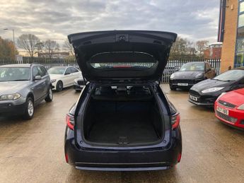 TOYOTA COROLLA 1.8 VVT-h GPF Icon Touring Sports 5dr Petrol Hybrid CVT Euro 6 (