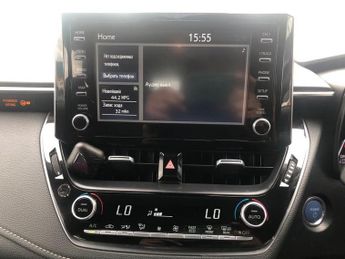 TOYOTA COROLLA 1.8 VVT-h GPF Icon Touring Sports 5dr Petrol Hybrid CVT Euro 6 (