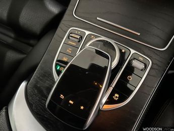 MERCEDES-BENZ GLC 2.1 GLC250d AMG Line SUV 5dr Diesel G-Tronic 4MATIC Euro 6 (s/s)