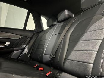 MERCEDES-BENZ GLC 2.1 GLC250d AMG Line SUV 5dr Diesel G-Tronic 4MATIC Euro 6 (s/s)