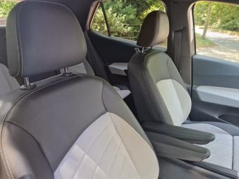 VOLKSWAGEN ID.3 Pro S 77kWh Tour Hatchback 5dr Electric Auto (4 Seat) (204 ps)