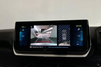 PEUGEOT E-2008 50kWh GT Line SUV 5dr Electric Auto (136 ps) 1 Owner, Touchscree