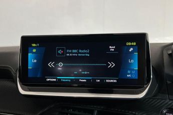 PEUGEOT E-2008 50kWh GT Line SUV 5dr Electric Auto (136 ps) 1 Owner, Touchscree