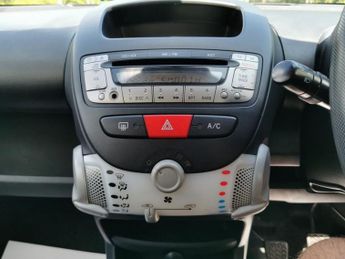 CITROEN C1 1.0i VTR Hatchback 5dr Petrol Manual Euro 5 (68 ps)