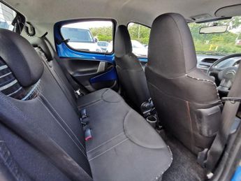 CITROEN C1 1.0i VTR Hatchback 5dr Petrol Manual Euro 5 (68 ps)
