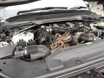 LAND ROVER RANGE ROVER 4.4 SD V8 Vogue SE SUV 5dr Diesel Auto 4WD Euro 5 (339 ps)
