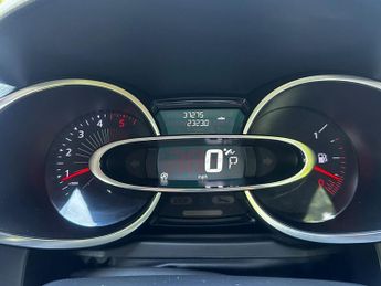 RENAULT CLIO 1.5 dCi Dynamique S Nav Hatchback 5dr Diesel Auto Euro 6 (90 ps)