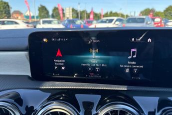 MERCEDES-BENZ CLA 2.0 CLA220d AMG Line (Premium Plus 2) Coupe 4dr Diesel 8G-DCT Eu