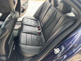 MERCEDES-BENZ E-CLASS 2.0 E220d AMG Line Night Edition (Premium Plus) Saloon 4dr Diese