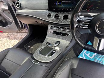 MERCEDES-BENZ E-CLASS 2.0 E220d AMG Line Night Edition (Premium Plus) Saloon 4dr Diese