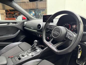 AUDI A3 1.5 TFSI CoD 35 S line Sportback 5dr Petrol S Tronic Euro 6 (s/s