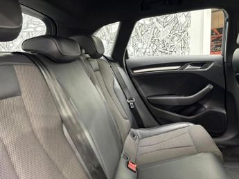 AUDI A3 1.5 TFSI CoD 35 S line Sportback 5dr Petrol S Tronic Euro 6 (s/s