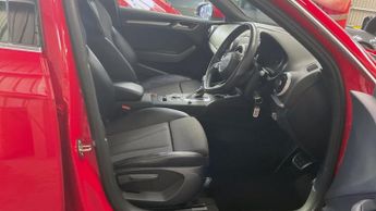 AUDI A3 1.5 TFSI CoD 35 S line Sportback 5dr Petrol S Tronic Euro 6 (s/s