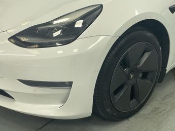 TESLA Model 3 (Dual Motor) Long Range Saloon 4dr Electric Auto 4WDE (346 ps) -