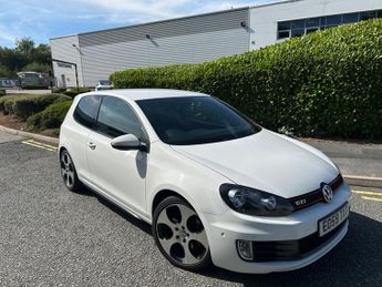 VOLKSWAGEN GOLF 2.0 TSI GTI Hatchback 3dr Petrol DSG Euro 5 (210 ps)-2 Owner Car