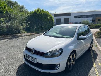 VOLKSWAGEN GOLF 2.0 TSI GTI Hatchback 3dr Petrol DSG Euro 5 (210 ps)-2 Owner Car