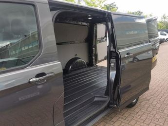 FORD TRANSIT CUSTOM 2.0 320 EcoBlue Limited Panel Van 5dr Diesel Auto L2 H1 Euro 6 (
