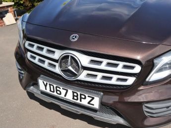 MERCEDES-BENZ 180 2.1 GLA220d AMG Line (Premium) SUV 5dr Diesel 7G-DCT 4MATIC Euro