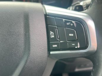LAND ROVER DISCOVERY SPORT 2.2 SD4 HSE SUV 5dr Diesel Auto 4WD Euro 5 (s/s) (190 ps)