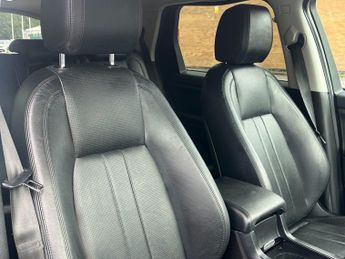 LAND ROVER DISCOVERY SPORT 2.2 SD4 HSE SUV 5dr Diesel Auto 4WD Euro 5 (s/s) (190 ps)