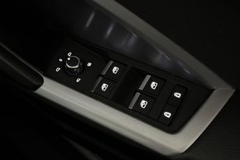 AUDI Q3 2.0 TDI 35 Sport SUV 5dr Diesel S Tronic Euro 6 (s/s) (150 ps) L