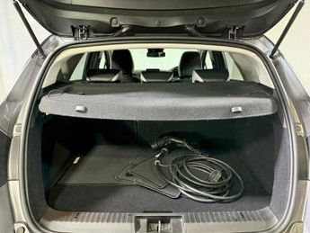 RENAULT CAPTUR 1.6 E-TECH 9.8kWh S Edition SUV 5dr Petrol Plug-in Hybrid Auto E