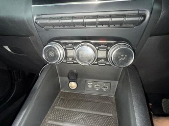 RENAULT CAPTUR 1.6 E-TECH 9.8kWh S Edition SUV 5dr Petrol Plug-in Hybrid Auto E