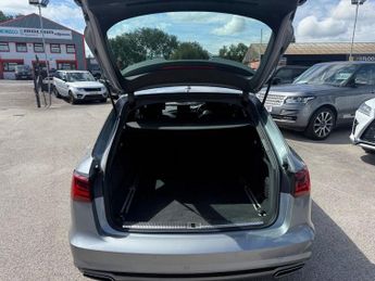 AUDI A6 AVANT 2.0 TDI ultra S line Estate 5dr Diesel S Tronic-2 FORMER KEEPERS