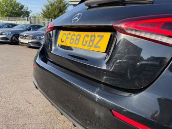 MERCEDES-BENZ A-CLASS 1.5 A180d AMG Line (Executive) Hatchback 5dr Diesel 7G-DCT Euro 