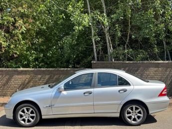 MERCEDES-BENZ C CLASS 1.8 C200 Kompressor Classic SE Saloon 4dr Petrol Automatic (202 