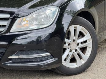 MERCEDES-BENZ C CLASS 1.6 C180 BlueEfficiency Executive SE Saloon 4dr Petrol G-Tronic+