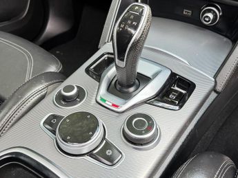 ALFA ROMEO STELVIO 2.0T Milano Edizione SUV 5dr Petrol Auto Q4 AWD Euro 6 (s/s) (28