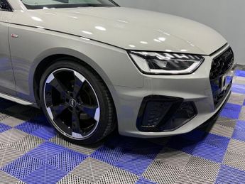 AUDI A4 2.0 TDI 35 Black Edition Saloon 4dr Diesel S Tronic Euro 6 (s/s)