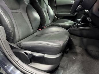 AUDI A1 1.4 TFSI Black Edition Sportback 5dr Petrol S Tronic Euro 5 (185