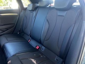 AUDI A3 1.0 A3 Sportback TFSI Black Edition Semi-Auto 5dr