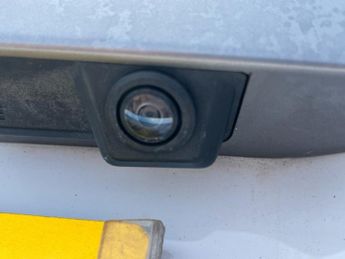 LAND ROVER DISCOVERY SPORT 2.2 SD4 SE Tech SUV 5dr Diesel Auto 4WD Euro 5 (s/s) (190 ps)