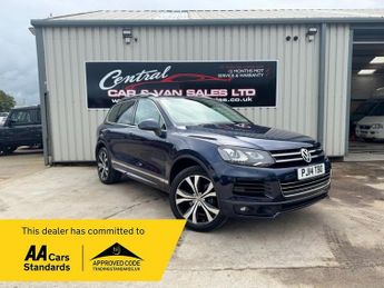 VOLKSWAGEN TOUAREG 3.0 TDI V6 BlueMotion Tech R-Line SUV 5dr Diesel Tiptronic 4WD E