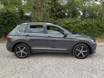 VOLKSWAGEN TIGUAN 2.0 TDI SE Navigation SUV 5dr Diesel Manual Euro 6 (s/s) (150 ps